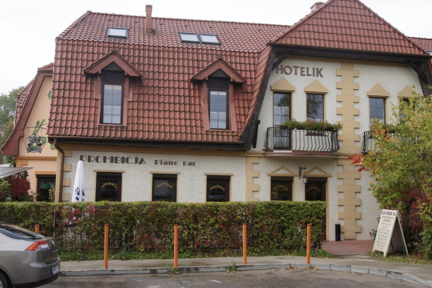 במוטל Mikołajki Prohibicja Peter'S Pub מראה חיצוני תמונה